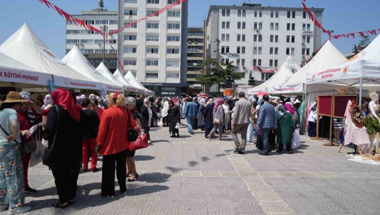 İLKADIM HALK EĞİTİM MERKEZİ YIL SONU SERGİSİ ETKİNLİKLERLE AÇILDI