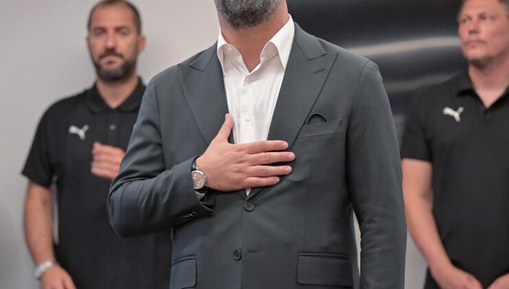 Shakhtar Donetsk’in Yeni Teknik Direktörü Arda Turan, Takımla Tanıştı