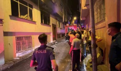 İlkadım’da Korkutan Yangın: 3 Kişi Dumandan Etkilendi, 2 Kat Kullanılamaz Hale Geldi