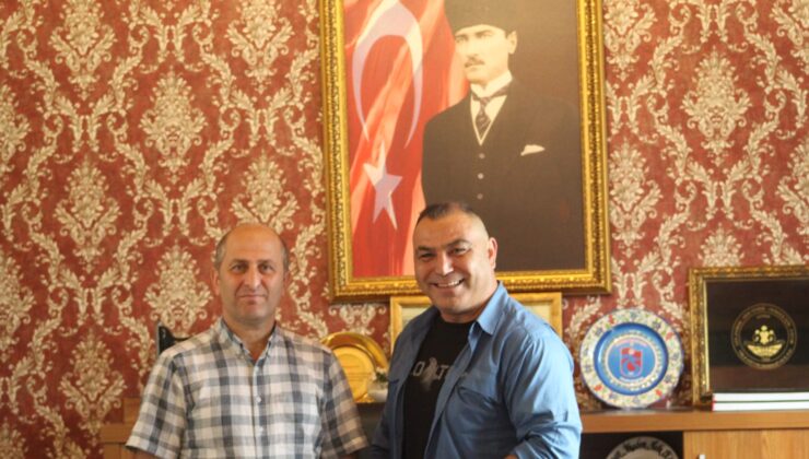 Osman İnce’den İlkadım Halk Eğitim Merkezi Müdürü’ne Ziyaret